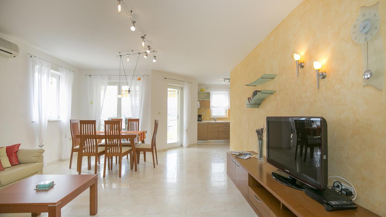 Apartment Jadranka Rabac Exterior photo